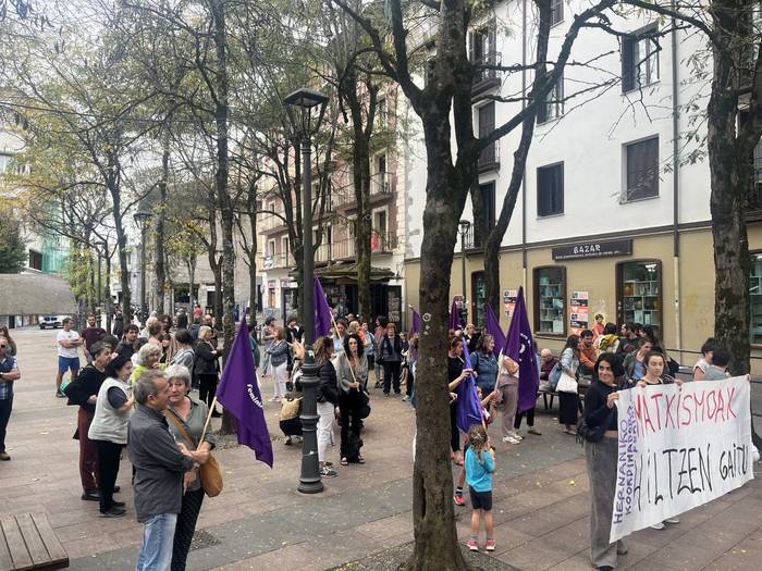 Erailketa matxista salatu eta autodefentsara dei egin zuten