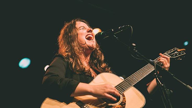 Olatz Salvadorrek kontzertua emango du ostiralean Biterin, eta lau sarrera zozketatuko ditu Kronikak