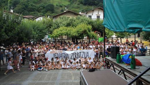 Pediatra zerbitzua martxan, berriro ere