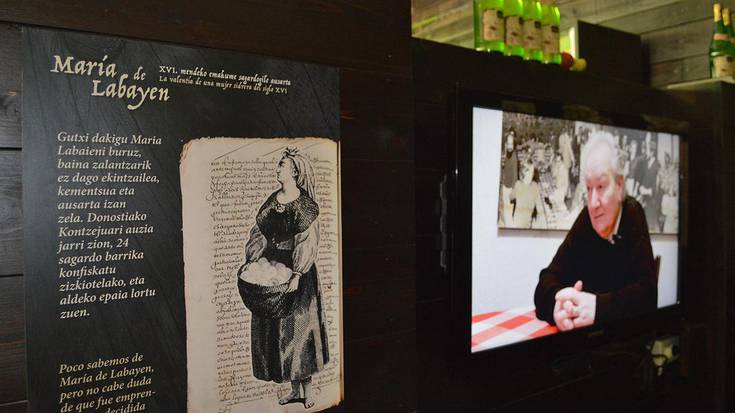 Maria Labaien sagardogilearen bizitzari errepasoa, bederatzi paneletan