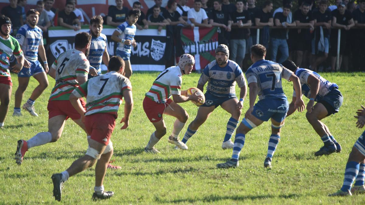 Trikoloreak Las Rozasera garaipen bila bihar, partiduz partidu 'bizirik' jarraitzeko