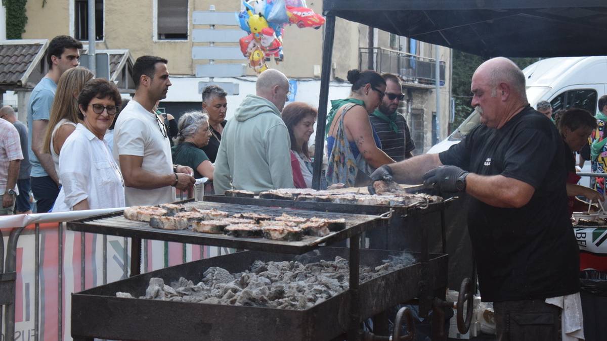 Santioak - Uztailak 26: Hegaluze jatea, Kolpez Blai eta bertso saioa