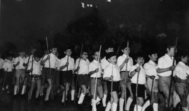 Urumea ikastola murgilduta dago  50 urteurreneko ospakizunetan