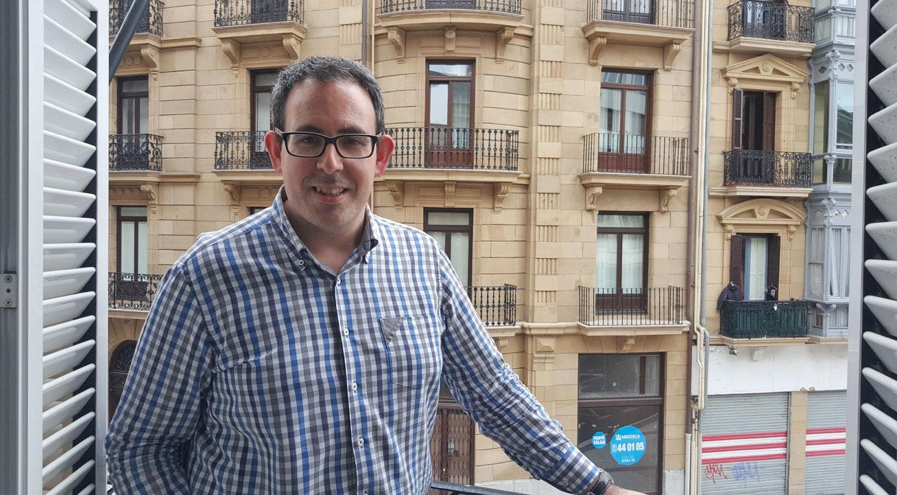 «Merkataritzaz gain, familiek ere lehentasuna izan behar dute»