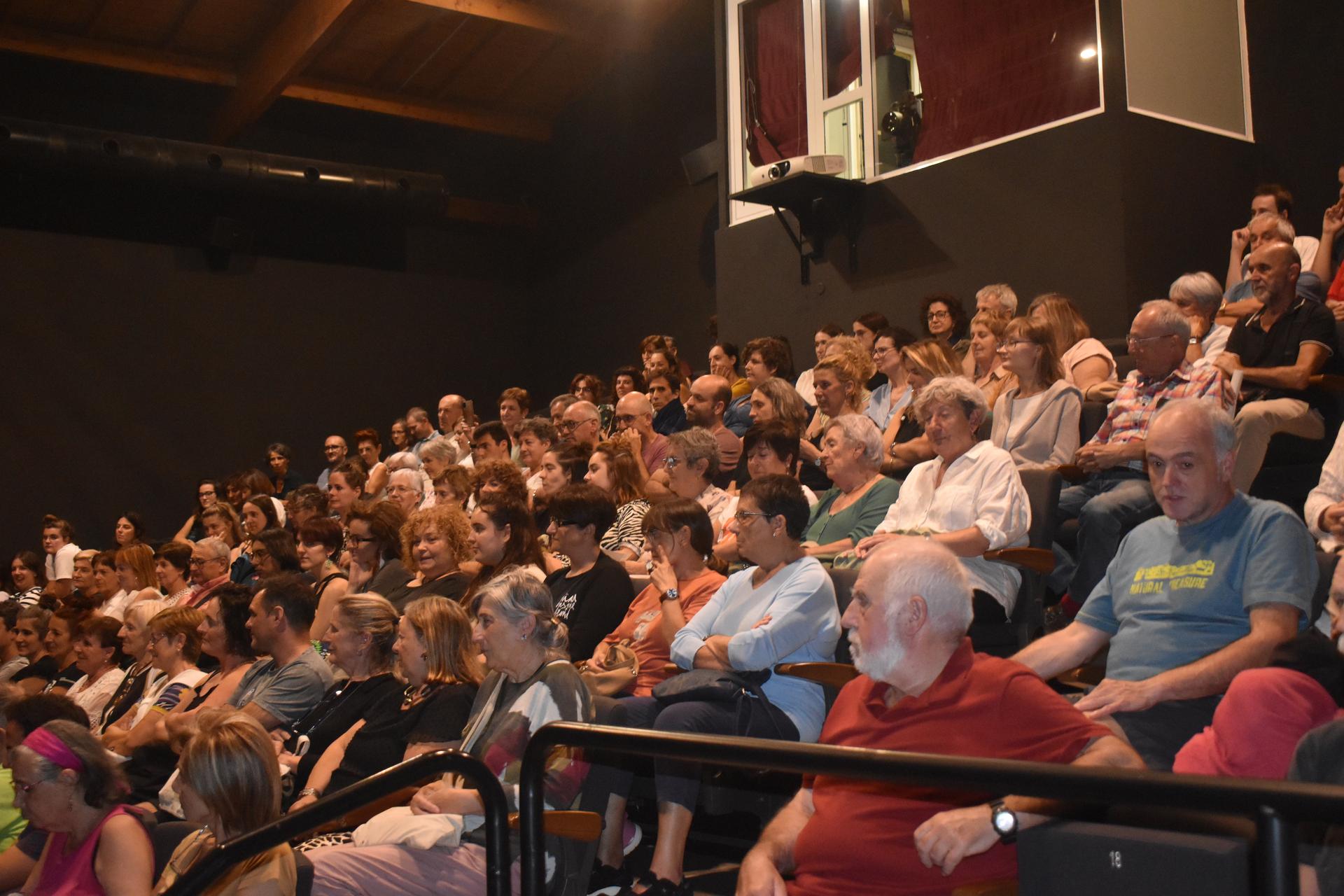 Etzi itzuliko dira zinema saioak Biteri Kultur etxeko aretora