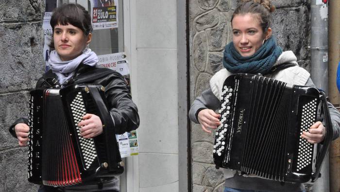 Ikasle helduen emanaldia