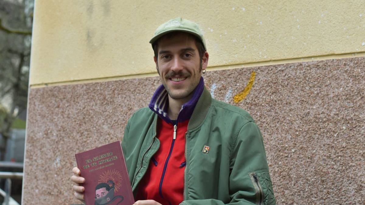 «Aitona da istorioak kontatzen dituena eta orain nire pasio bihurtu da idaztea»