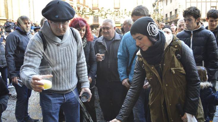 Belarriak ere bustiko ditu gaur, txotx irekiera ekitaldiak
