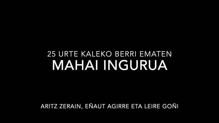 25. urteurreneko mahai ingurua, osorik