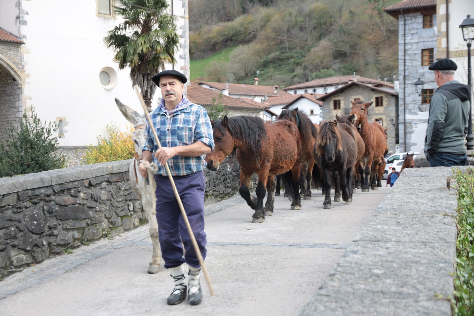 Feria Eguna bueltan da Goizuetan, larunbatean, bazkari herrikoirik gabe