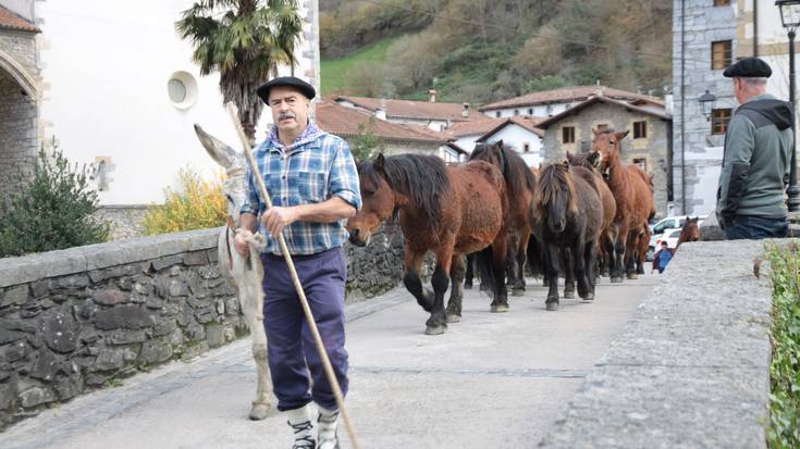 Feria Eguna bueltan da Goizuetan, larunbatean, bazkari herrikoirik gabe