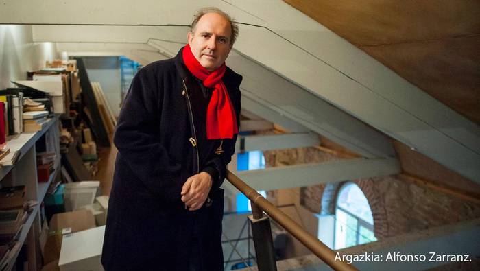 «Nicolas Colberg erabili dut, ez bainaiz historialaria»