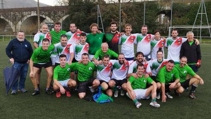 Elkarte arteko futbol topaketa tradizionala Zubipen, abenduaren 31n