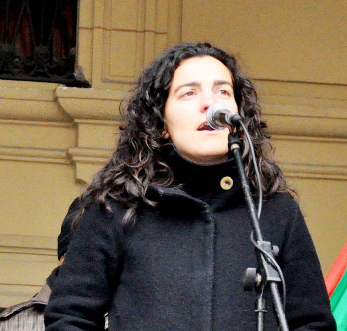 Bertso afaria Gaztetxean, Maialen Lujanbio eta Amets Arzallusekin

