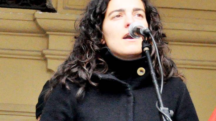 Bertso afaria Gaztetxean, Maialen Lujanbio eta Amets Arzallusekin
