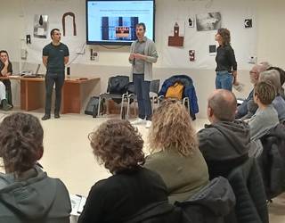200 herritar inguruk hartu dute parte Auzobiran egindako zazpi bileretan