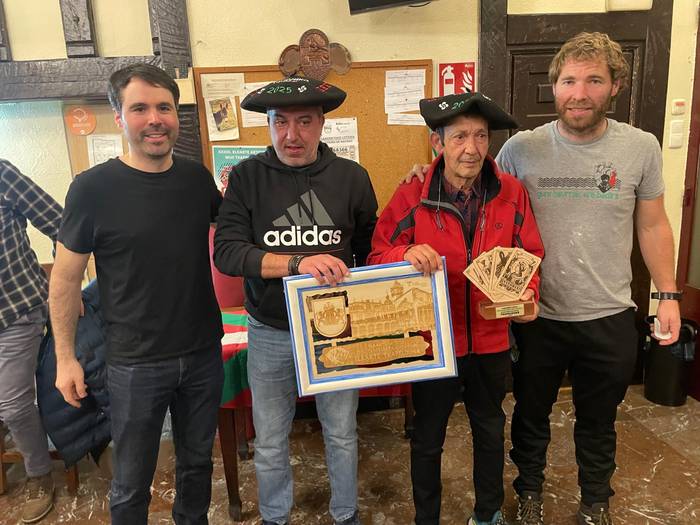 Gure Txoko izan da txapeldun Elkarte arteko Mus Txapelketan