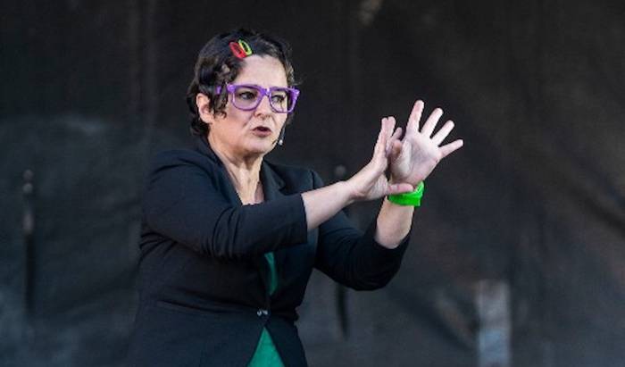 'Bertsoklown' sormen lana eta inauterien aurretik kaldereroen konpartsa, otsailean