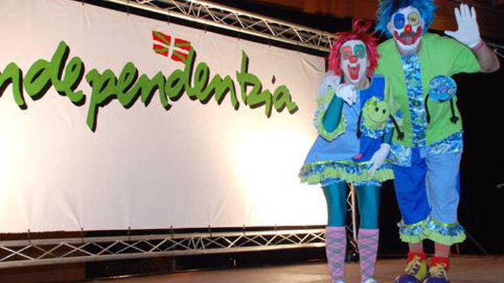 Independentziaren aldeko festa eta ekitaldia izan ziren atzo Atsegindegin