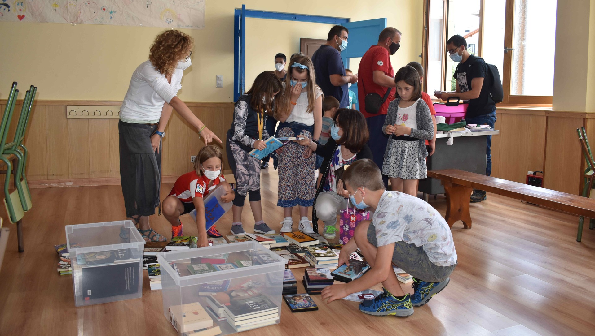 Liburutegi Ibiltariak bisita gaur, Goizuetara eta Aranora