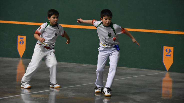 Pelota eskolako hamar partidu, gaur Tilosetan