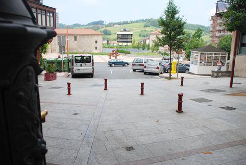 Zinkoeneako obrak hasiko dira astelehenean eta Atzieta kalea itxiko dute