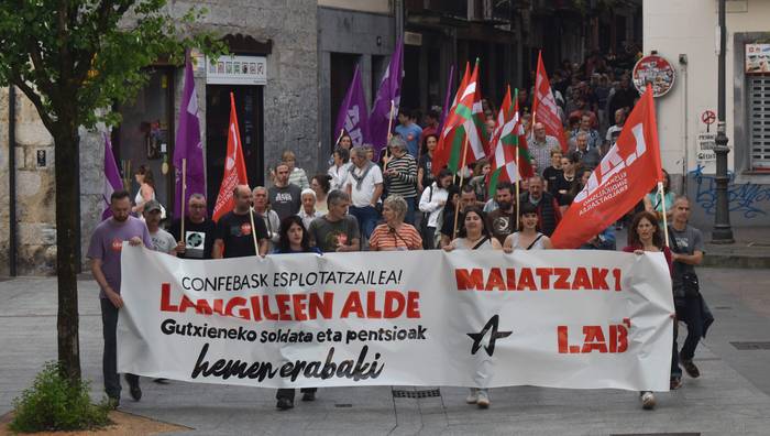 Aldarria, gutxieneko soldata eta pentsioak hemen erabakitzeko
