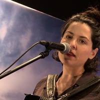 Ines Osinaga eta ahizpak