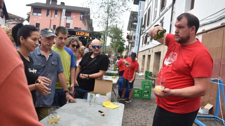 «Ergobin jan eta edanean ongi ibiltzen gara, baina aurten ez da horretarako garaia»