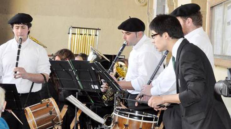 Musika Banda, txistu doinuen abiadura ‘eroan’