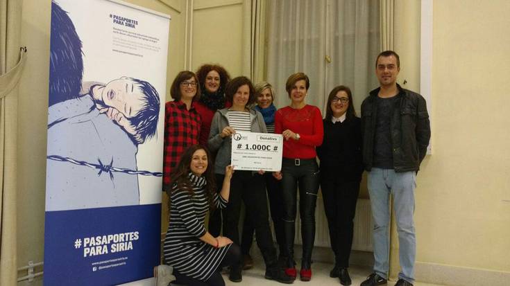 «Atenasko errefuxiatuen bizi baldintzak hobetzeko erabiliko dira 1.000 euroak»