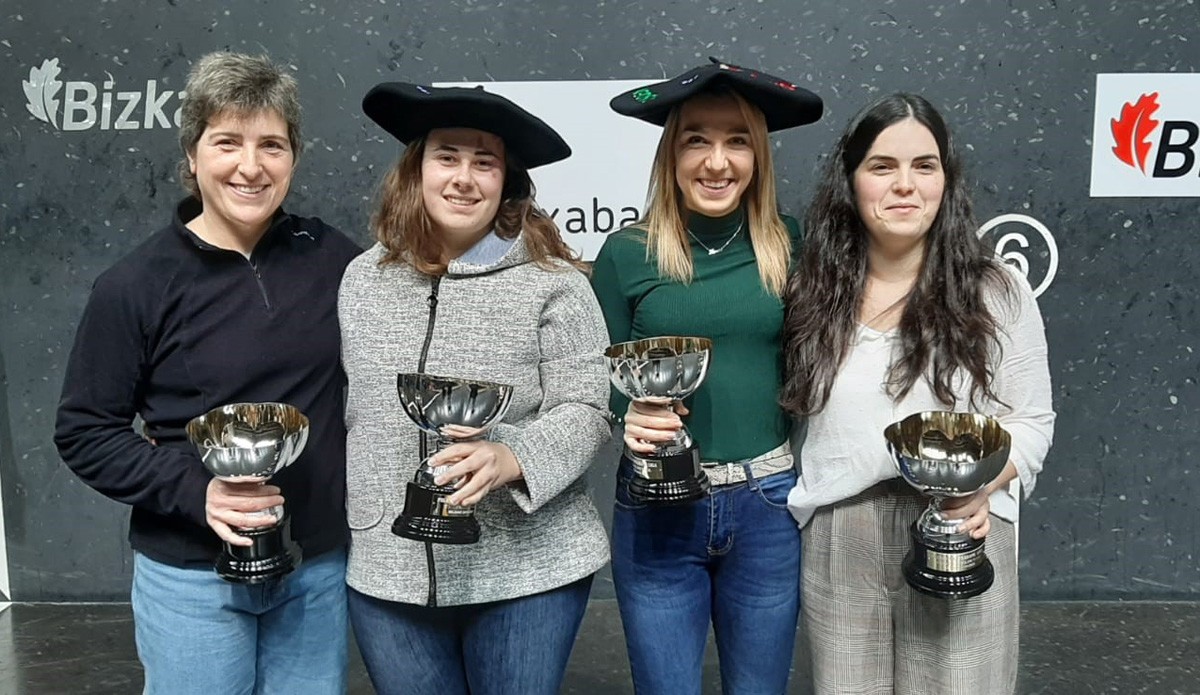 Amaia Irazustabarrena eta Amaia Araiztegi txapeldun geratu dira Bizkaia Torneoan