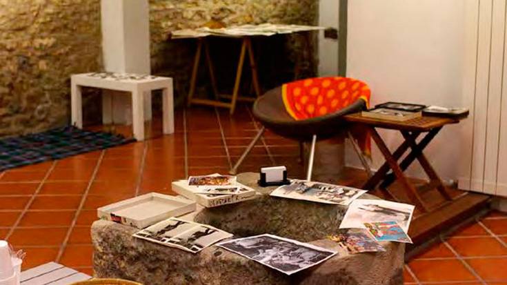 Ander Gillenearen argazki bilduma, udaletxean