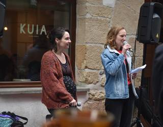 Ez gosaria eta ez hamaiketakoa: Bertso Bruntxa egin zuten Kuian