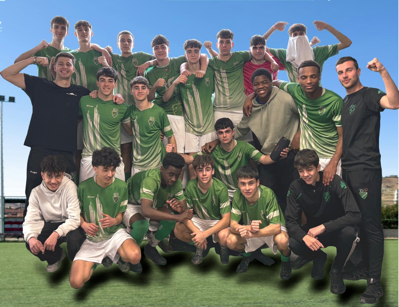 Jubenilek igoera historikoa lortu dute, futbolean