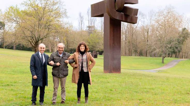 Eduardo Chillida-Pilar Belzunce eta La Caixa fundazioek 'Lotura' proiektua aurkeztu dute