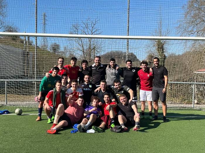 Gazteen futbol txapelketa jokatuko dute gaur goizean, Zarkumendegin