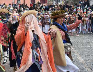 Diziplina aniztasun haundia, Inauterien hilabete berezian