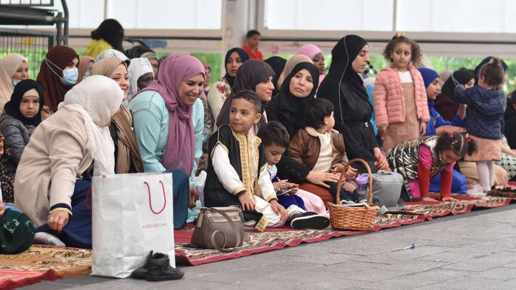 Ia 500 lagun elkartu ziren atzo Atsegindegin, Ramadanaren bukaerako festa ospatzeko