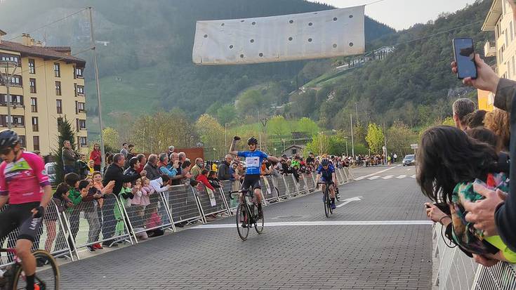 Azparren agintean, Euskaldun Trofeoan