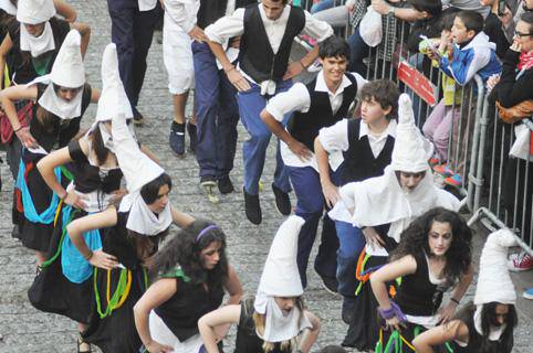 Hamaika ekitaldi gaur, tantak elkartu eta itsasoa osatzeko