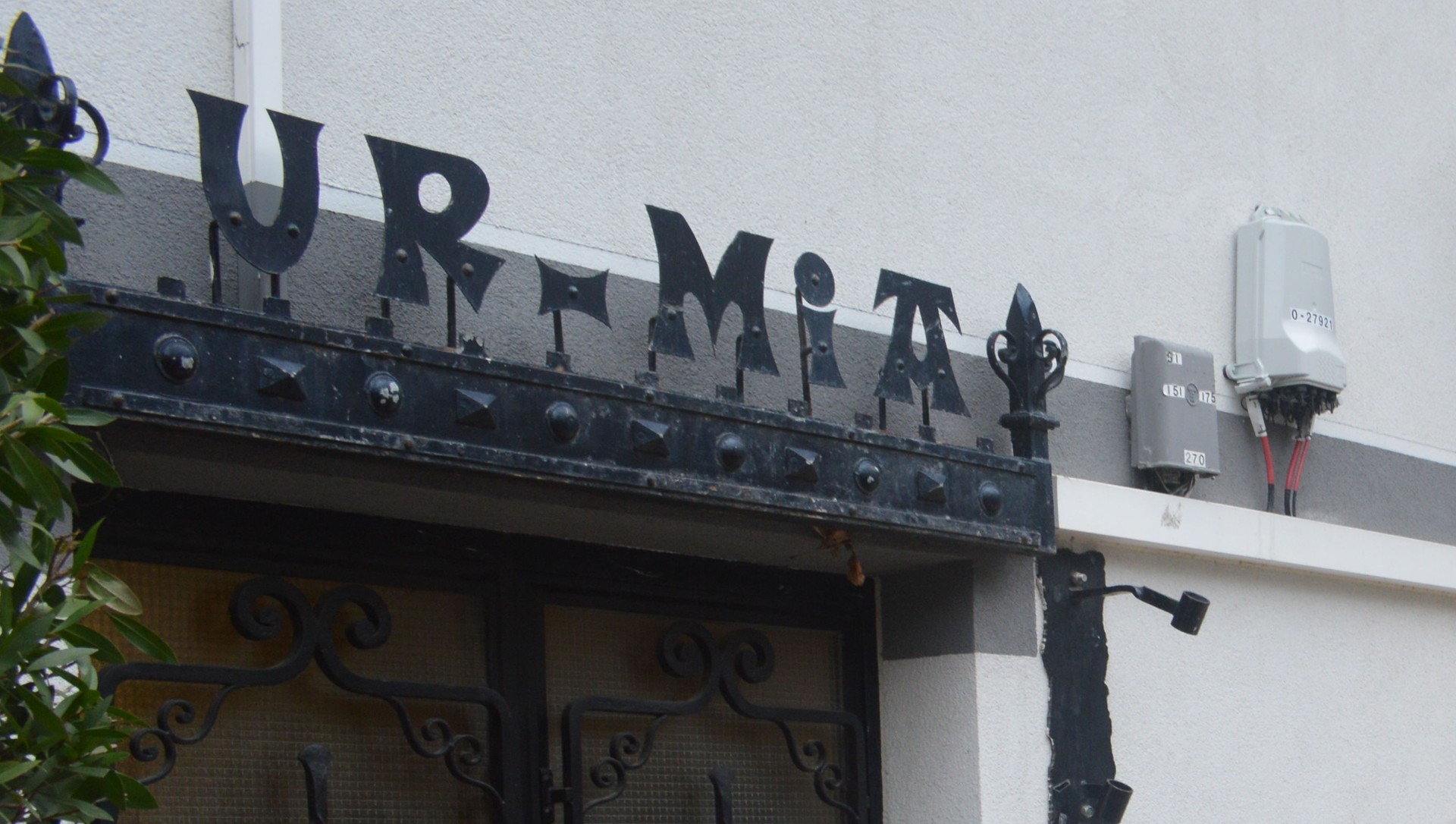 Ur-Miaren urteko batzarra, atzeratuta
