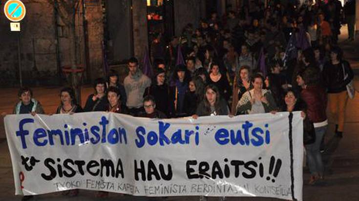 Herritar ugarik eutsi zion atzo feminismoaren sokari