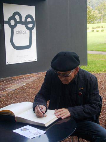 Sir Ian McKellen Hernanin, Chillida-Lekun 