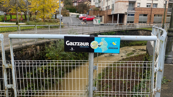 Astigarragako ibaiak eta errekak identifikatzeko seinaleak jarriko dira