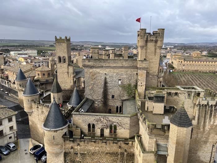 Historia ikastaro eta irteera bana, Hernani Errotzenek