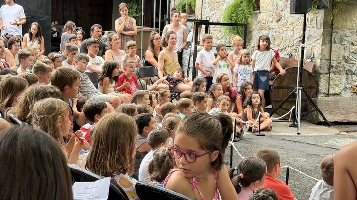 Martindegiko San Ferminak - Uztailak 10, ostirala: Andoni Magoa, puzgarriak eta sagardo dastaketa