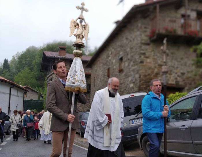 San Migelen bisita, hauteskunde egunez