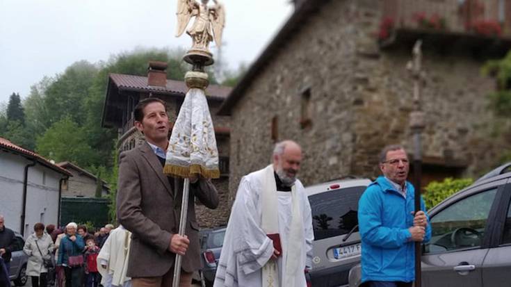 San Migelen bisita, hauteskunde egunez