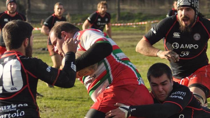 El Salvador, pareta haundiegia, gainetik pasatzeko